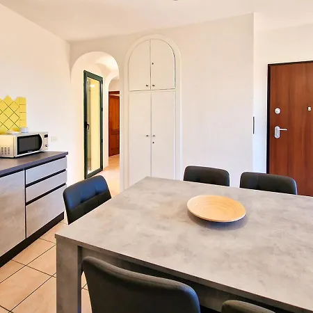 Murphy - Danico House Apartmán *