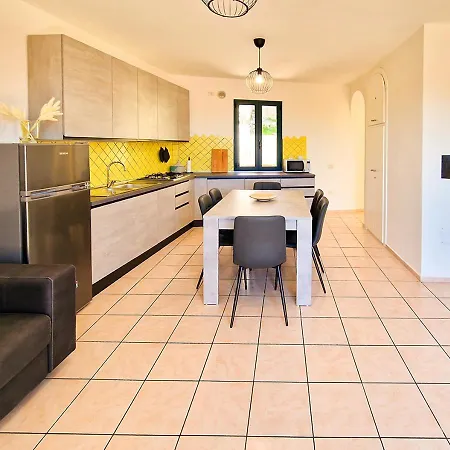 Murphy - Danico House Apartment